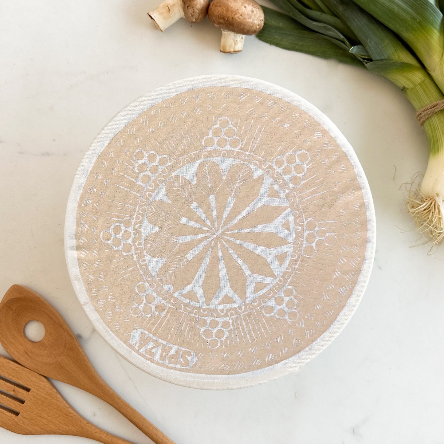 Dish and Bowl Cover Medium | Safari Print