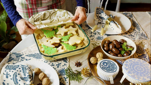 Christmas Cut-Out Sugar Cookies with Easy Icing Technique