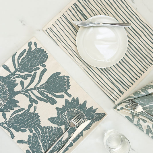 Placemats Reversible Blue Green | Set of 2 Protea Print
