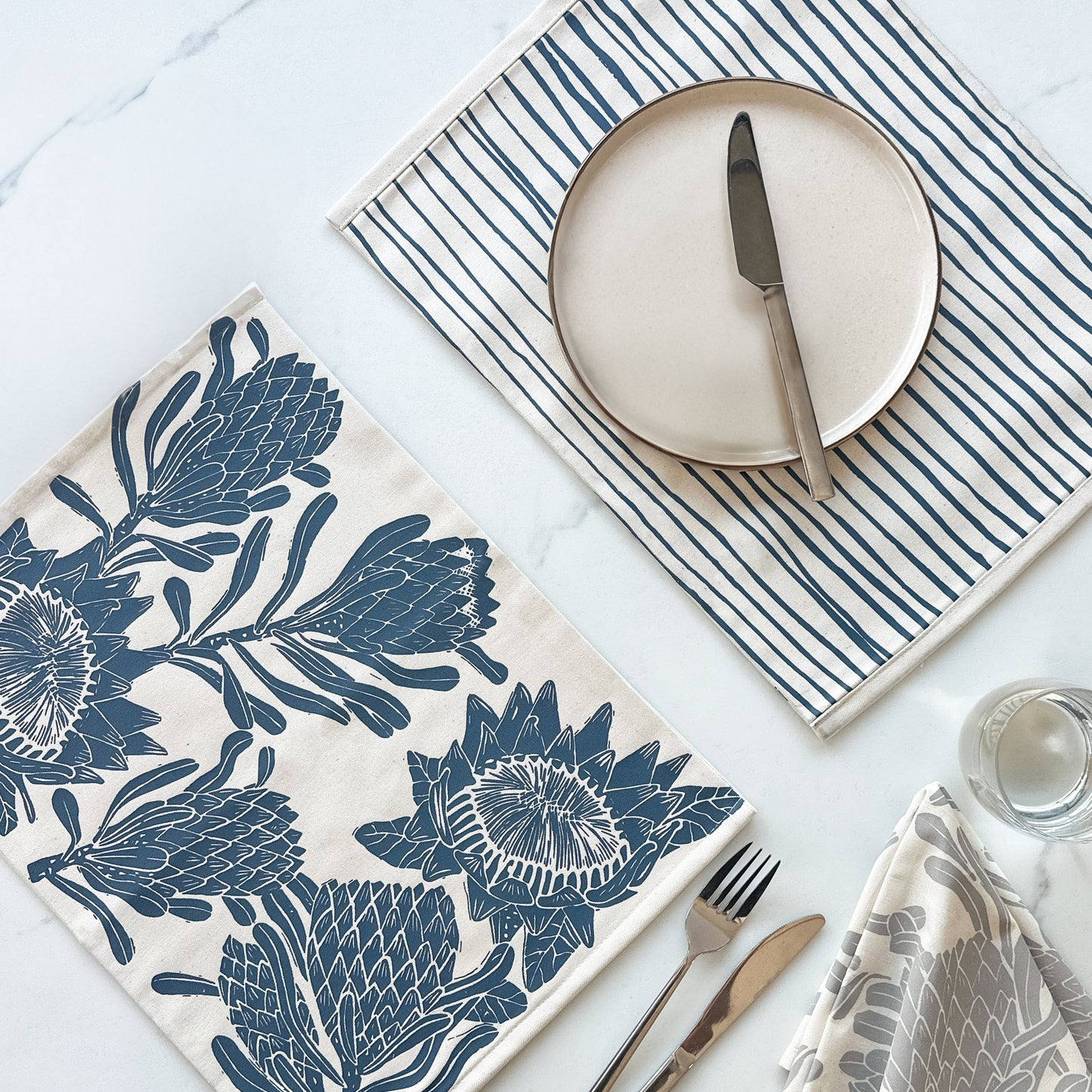 Placemats Reversible Blue Green | Set of 2 Protea Print